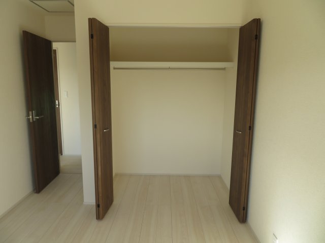 高崎市下佐野町（全３棟）3号棟の収納