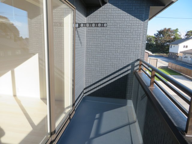 高崎市下佐野町（全３棟）3号棟のバルコニー