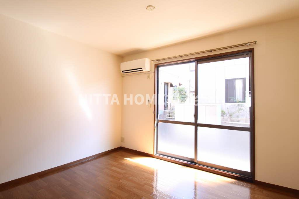 プラウシードⅠ，Ⅱの内装|フローリングの洋室が３部屋あります☆彡