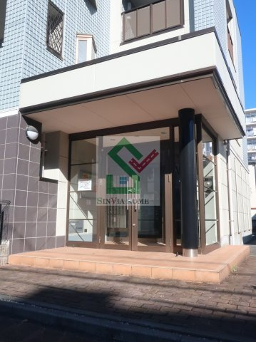 シィルクラールアイビーのエントランス