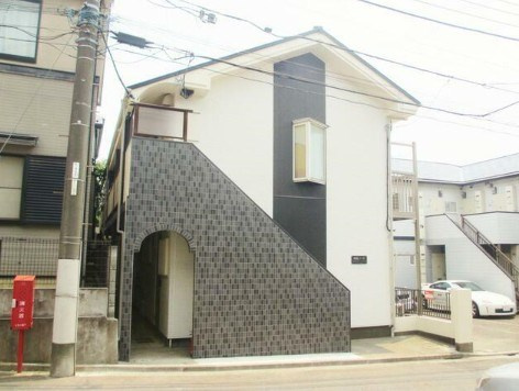 明風コーポのエントランス