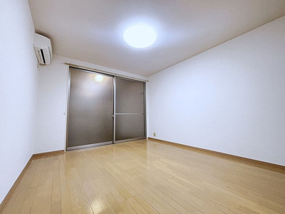 【居間・リビング】 | パークハイツ A棟【名古屋市賃貸・南向き】