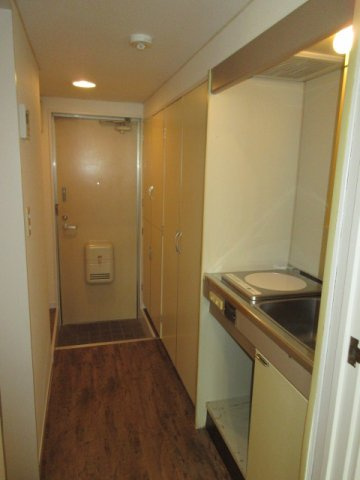 アップルハウス青山の玄関