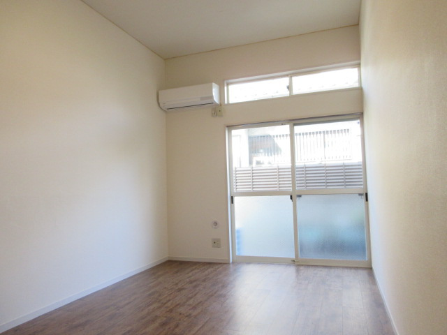 アップルハウス青山の居間・リビング