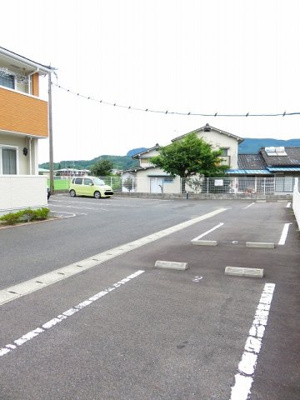 【駐車場】 | ジュネス・ベル