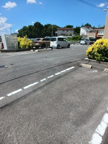 サンリットスクエアⅠの駐車場