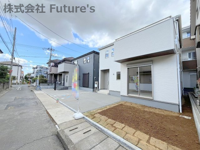 吉川市保　新築戸建　全2棟　2号棟の前面道路含む現地写真|前面道路含む現地写真です。