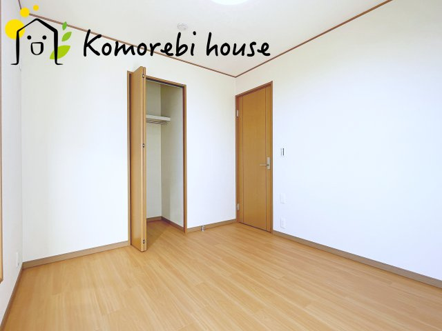 さいたま市見沼区深作2丁目　中古一戸建ての洋室|1/10　撮影済み