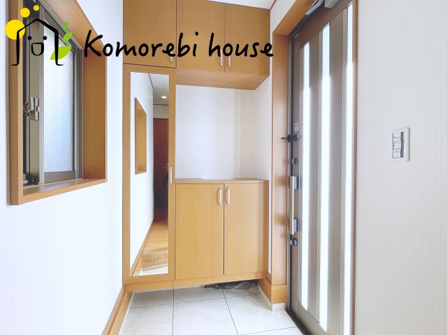 さいたま市見沼区深作2丁目　中古一戸建ての玄関|1/10　撮影済み