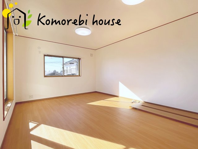 さいたま市見沼区深作2丁目　中古一戸建ての居間・リビング|1/10　撮影済み