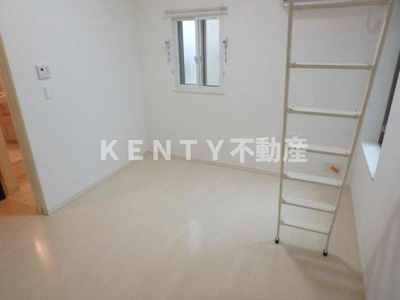 【寝室】 | トライアングル蒲田 | ゆとりの広さです