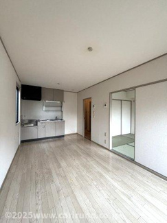 【内装】 | オリーブライト