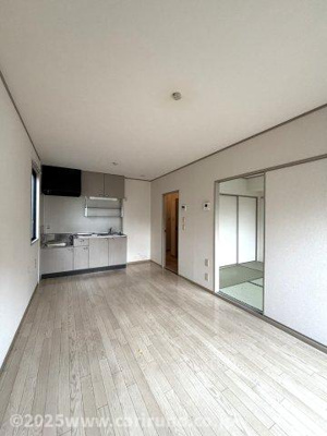 【内装】 | オリーブライト