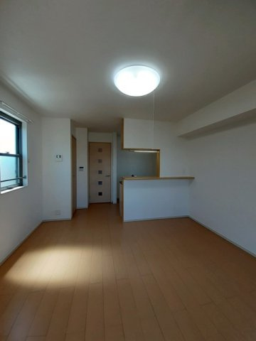 ルミエールⅡの居間・リビング