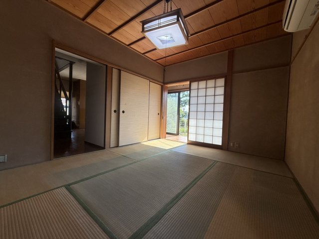 豊中市永楽荘三丁目戸建の和室|和室も広々！