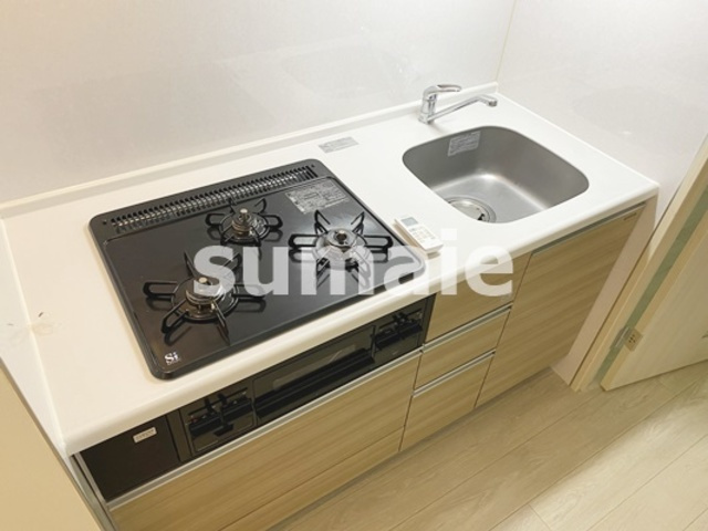 Fericia　Urawa　Tokiwaのキッチン|グリル付き3口ガスコンロ設置！