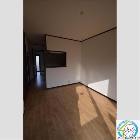 メゾンクレストの居間・リビング|パース写真