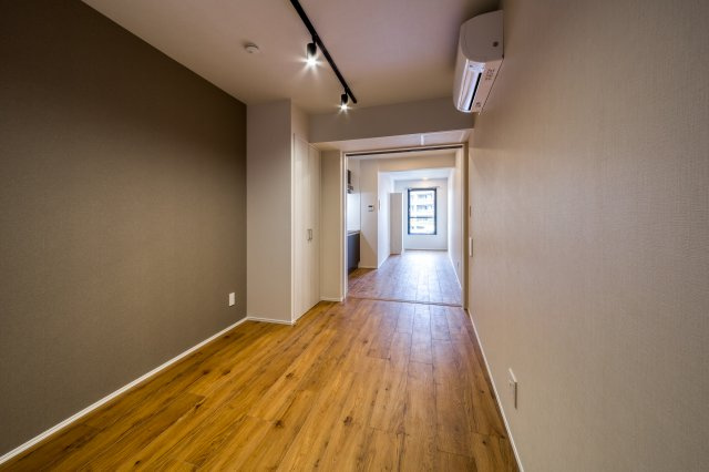 レ・メゾン入谷の洋室