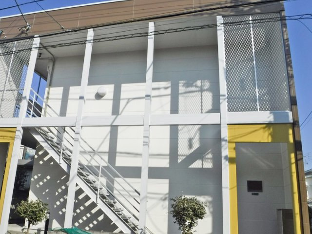 レオパレス境川親水公園