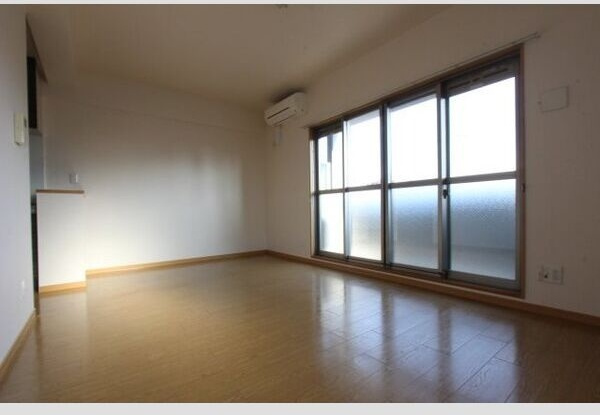 タワービレッジの居間・リビング