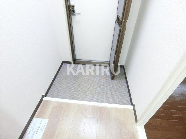 グリーンセンチュリー国広ビルの玄関