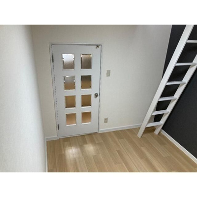 【寝室】 | ペチュニア