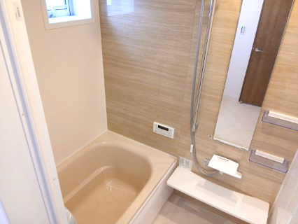 東松山市松本町1丁目　中古戸建の浴室