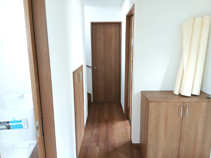 東松山市松本町1丁目　中古戸建の玄関|１階玄関前廊下
