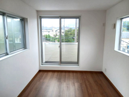 東松山市松本町1丁目　中古戸建の洋室|２階洋室（６帖）