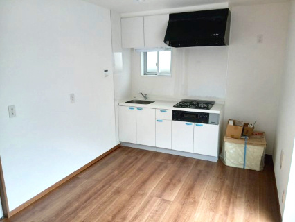 東松山市松本町1丁目　中古戸建のキッチン