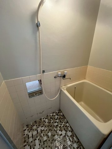 山田ビルの浴室