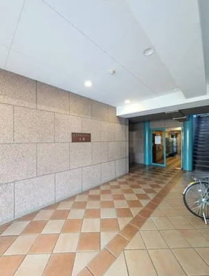 【エントランス】 | ロイヤルグリーン本郷