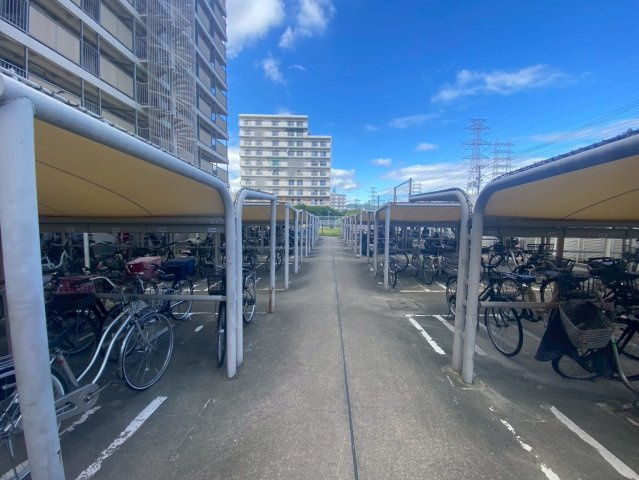 桜台ハイツ３号棟の駐輪場|ご購入までの流れ、住宅ローンのこと、保険のこと、ひとりひとりのお客様のライフプランに合ったご提案をいたします！