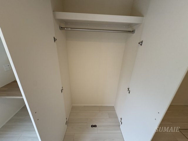 本一色三丁目戸建の収納|リビング収納☆