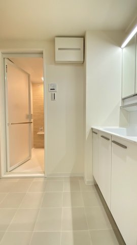 コム・ファーレ西宮北口の脱衣所|脱衣スペース