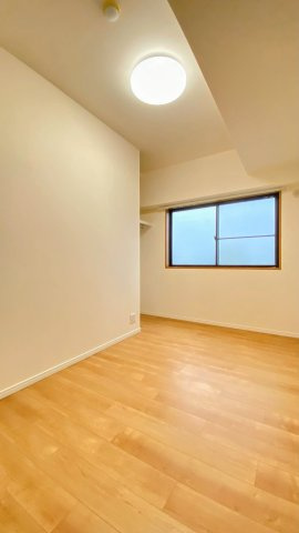 コム・ファーレ西宮北口の洋室|洋室