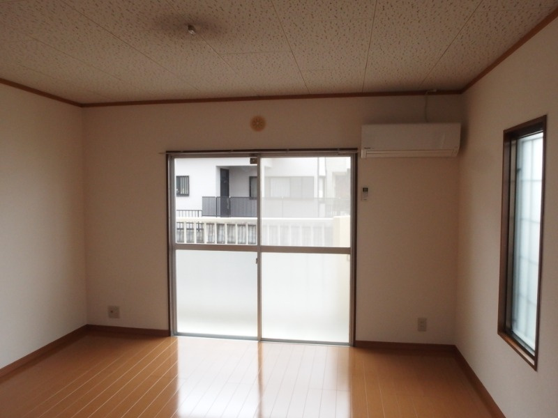 コーポ山本の居間・リビング