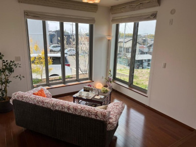 【居間・リビング】 | 綾瀬市深谷中6丁目 中古戸建 全1棟