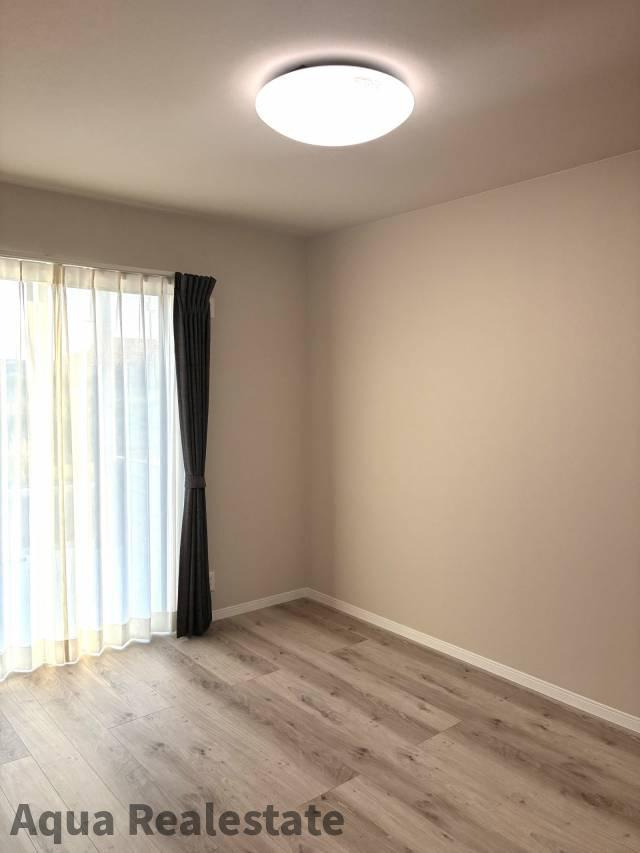 高松市仏生山町　Ｄ号地モデルハウスの寝室|落ち着いた色調の寝室です