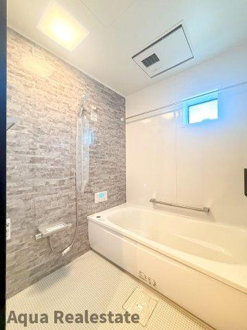 高松市仏生山町　Ｄ号地モデルハウスの浴室|落ち着いた空間のお風呂です