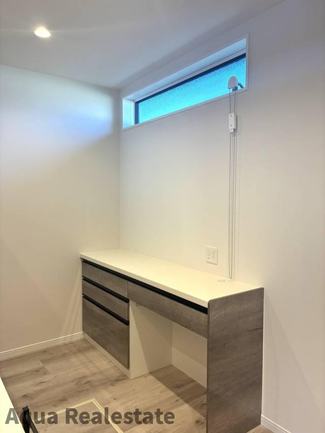 高松市仏生山町　Ｄ号地モデルハウスの独立洗面台|独立洗面台で身支度をすべて済ませてしまいましょう