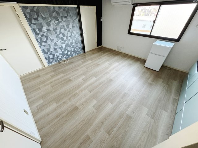 重谷ビルの居間・リビング