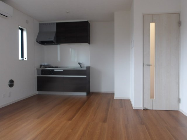 カルムメゾン北の居間・リビング