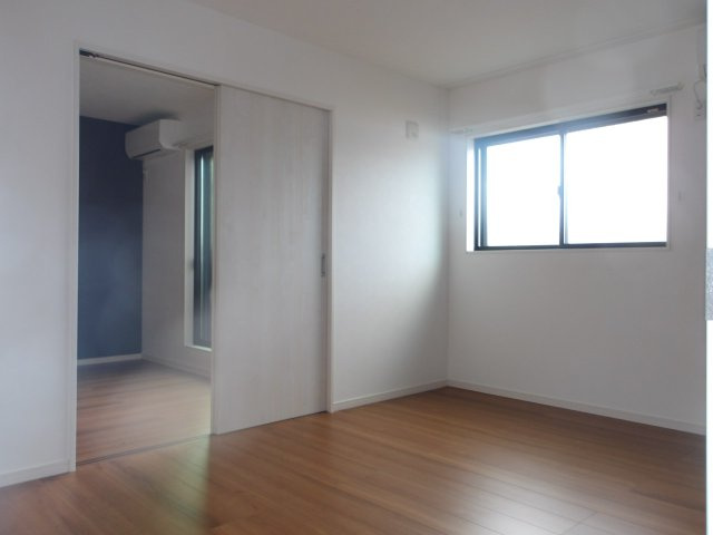 カルムメゾン北の居間・リビング