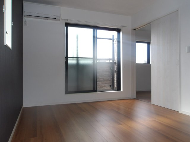 カルムメゾン北の居間・リビング