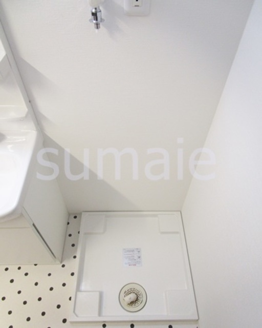 プラージュ王子神谷の設備|室内洗濯機置き場♬