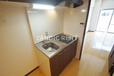 【キッチン】 | サムティタワーズ愛宕