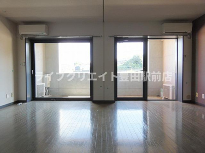 【居間・リビング】 | ラ・テラス・トリコロール