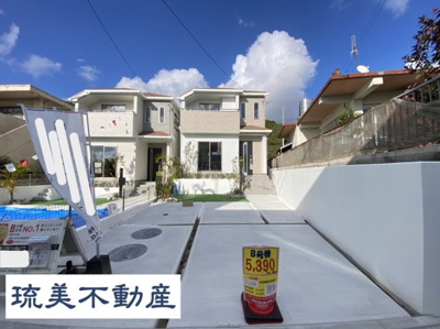 【外観】 | 南風原町津嘉山Ⅱ（全2棟）B号棟 | Ｂ号棟　駐車3台可♪