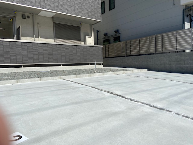 ベルプラージュ魚住の駐車場